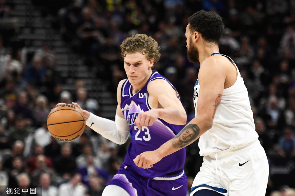 能在公开场 能在公开场