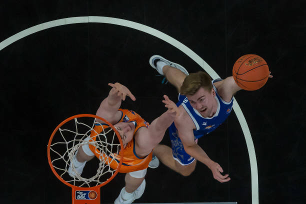 还需要主帅 还需要主帅